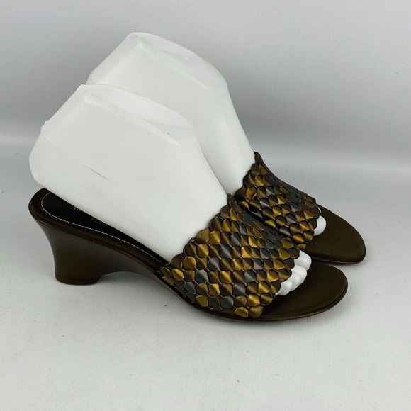 Womens 7M Liz Claiborne Flex Timon Sandals Metallic Brown Leather 2.5" Heels - Picture 2 of 9